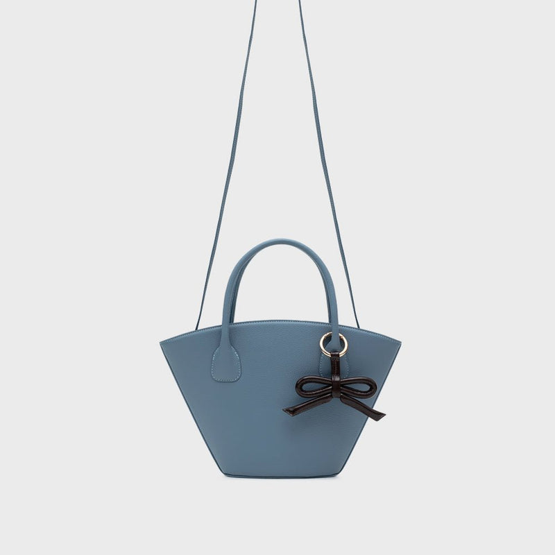 KATNISS TRAPEZE BAG CELESTE - Imagen 4
