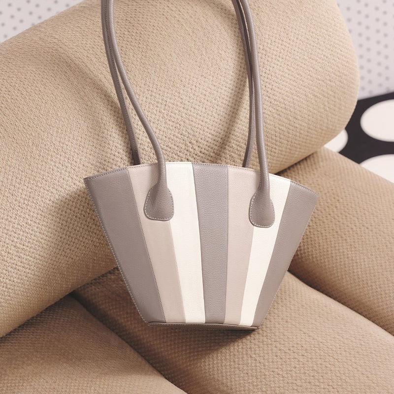 NABILA TRAPEZE BAG GRIS - Imagen 2