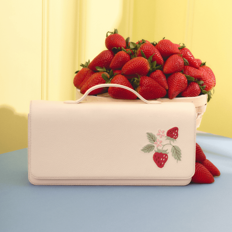 STRAWBERRY SUNDAE RECTANGLE BAG HUESO - Imagen 2
